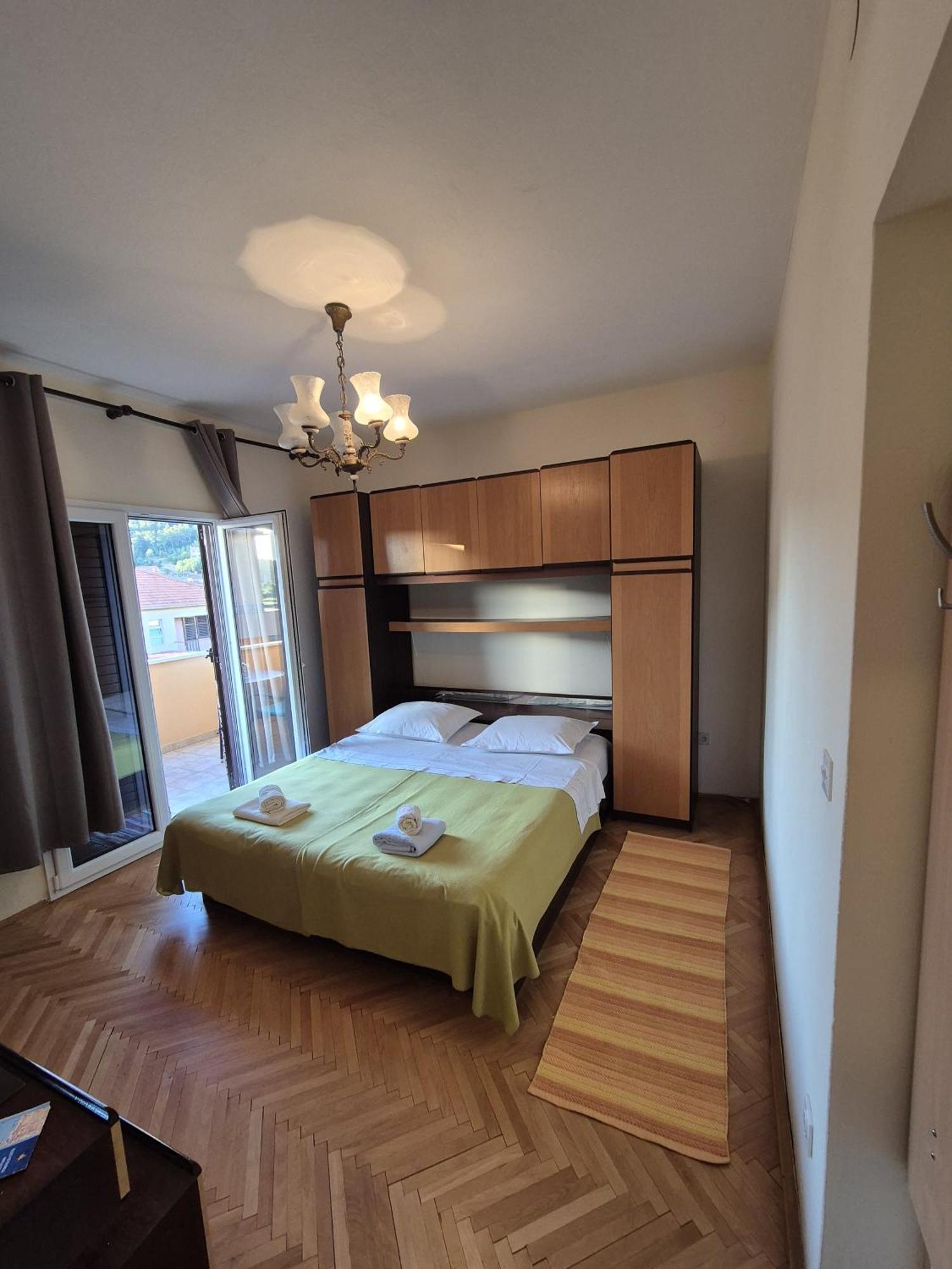 Nela Apartament *